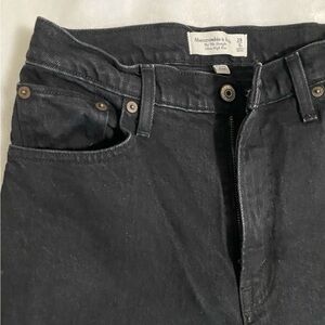Abercrombie & Fitch Women’s Ultra High Rise 90s Straight Jean